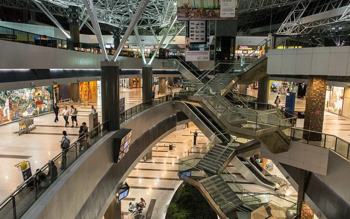 aeródromos, terminais aéreos, pistas de pouso