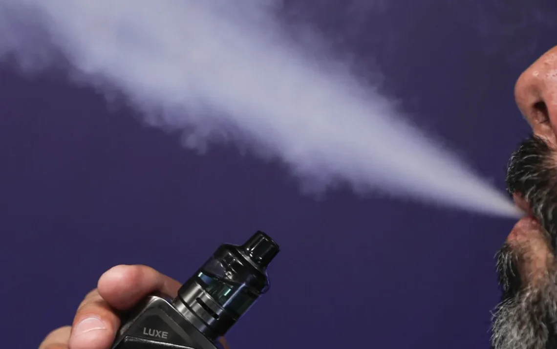 vape, dispositivos eletrônicos para fumar, e-cigarette