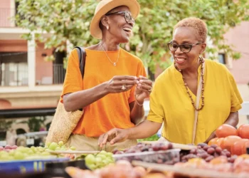 equilíbrio hormonal, saúde hormonal, alimentos para mulheres após os 50 anos