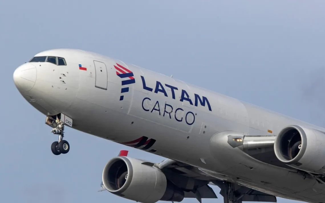 empresa de transporte aéreo de cargas, Latam Cargo, companhia aérea de cargas