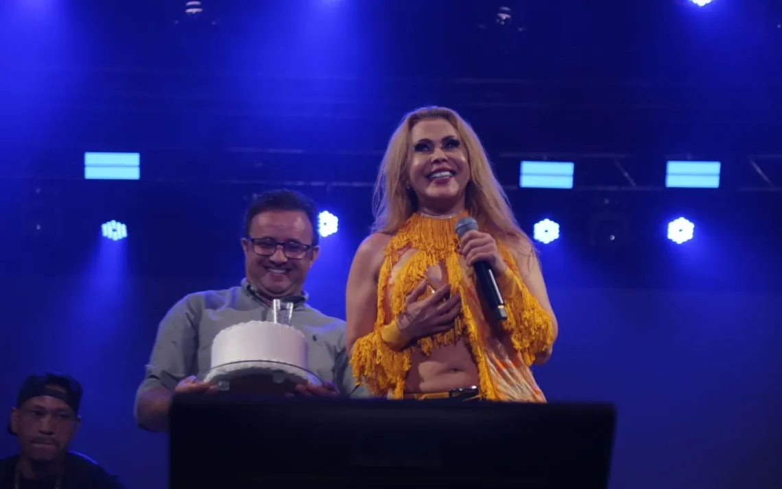 cantora, Joelma, atrações, mais esperadas, voz, inconfundível;