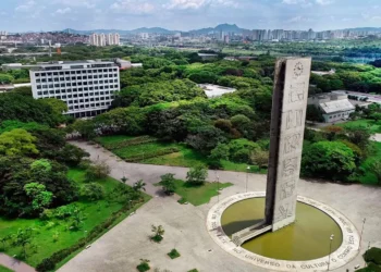 instituições, ensino, faculdades, centros, educacionais;