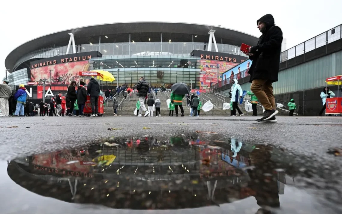 Gunners, líder, Premier League';